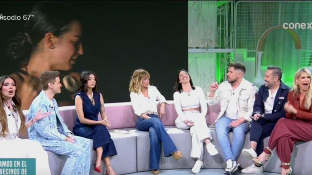 Emma García junto a sus colaboradores.