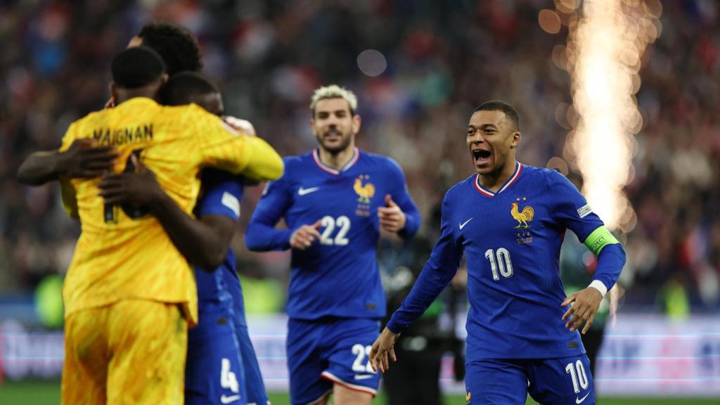 Mbappé celebra la victoria ante Croacia en los cuartos de final de la Nations League.