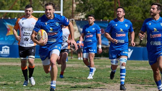 El equipo vilero en el partido de este domingo.