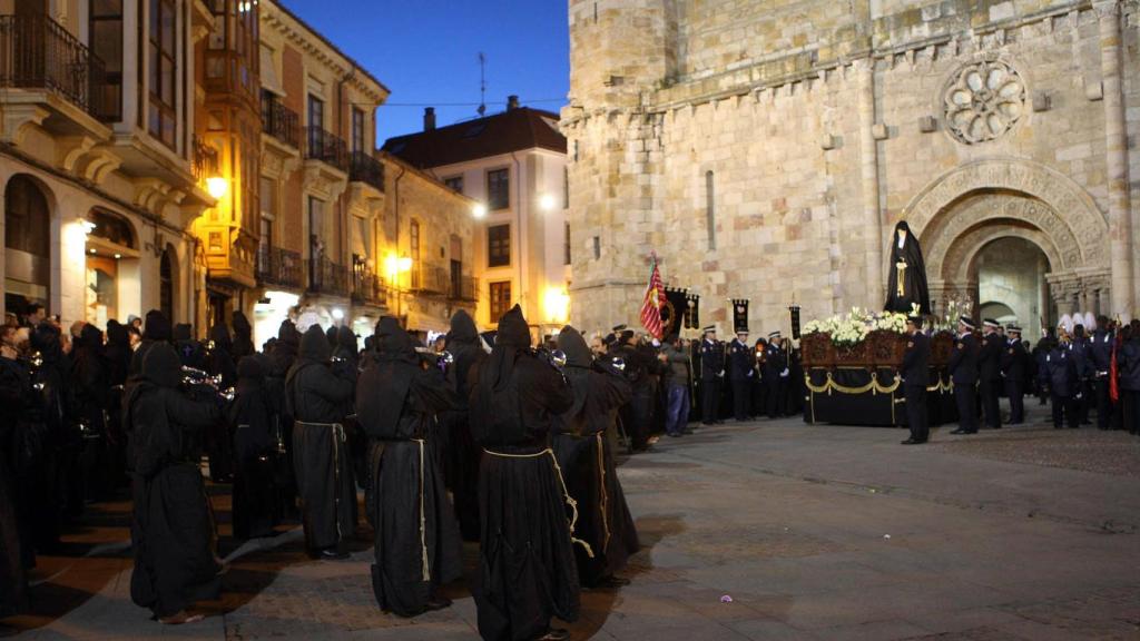 Procesión de la Virgen de la Soledad