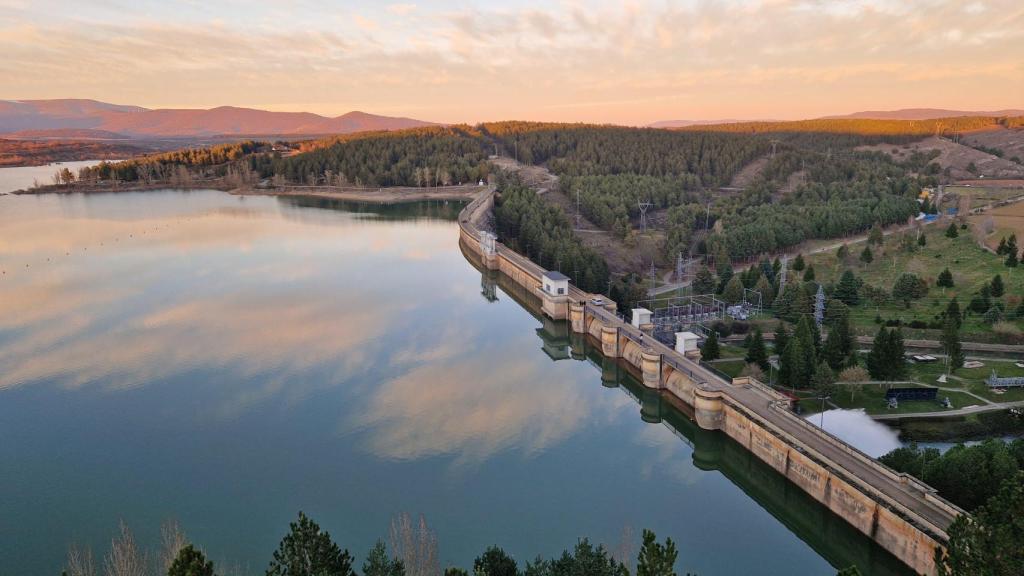 Imagen de uno de los embalses gestionados por la Confederación Hidrográfica del Duero