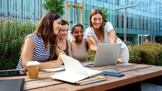Contribuir al impacto positivo desde la academia