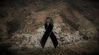 Un pueblo de luto por Manuel.