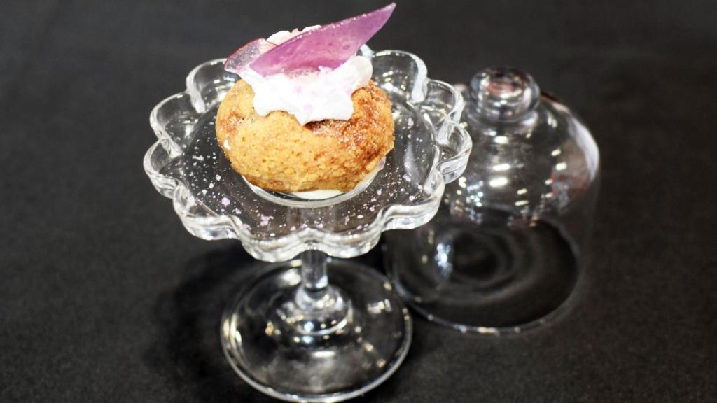 Primer puesto, Nude Cake.