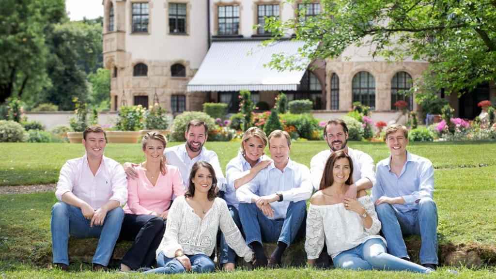 La gran familia Ducal en el Castillo de Berg en 2018.
