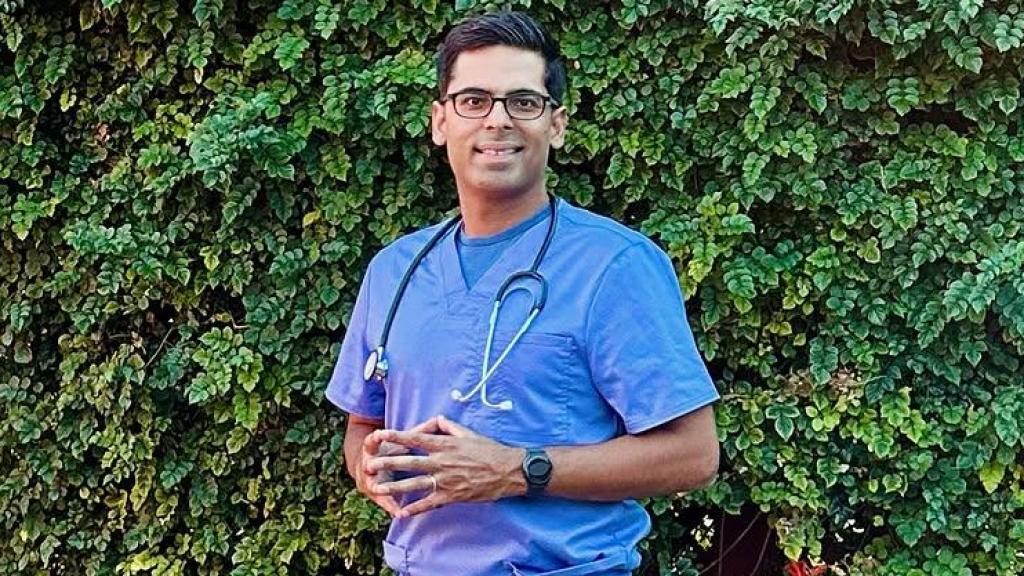 El médico Saurabh Sethi.