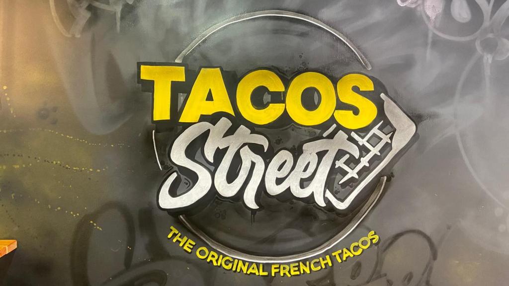 Logo de Tacos Street.