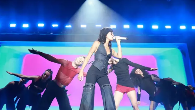 Aitana durante un concierto.