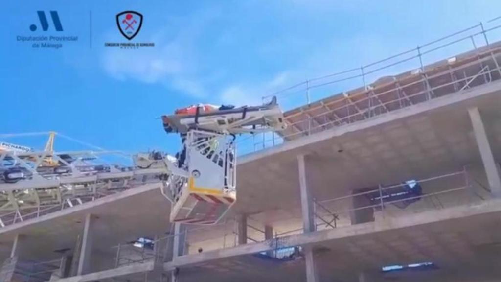 El rescate de un hombre en Estepona.