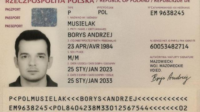 Pasaporte falso generado por ChatGPT-4o