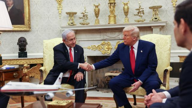 El primer ministro israelí, Benjamin Netanyahu, y Donald Trump reunidos en el Despacho Oval.