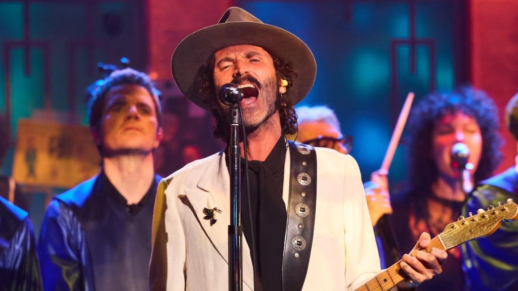 Leiva, en su actuación de este lunes en 'La Revuelta'.