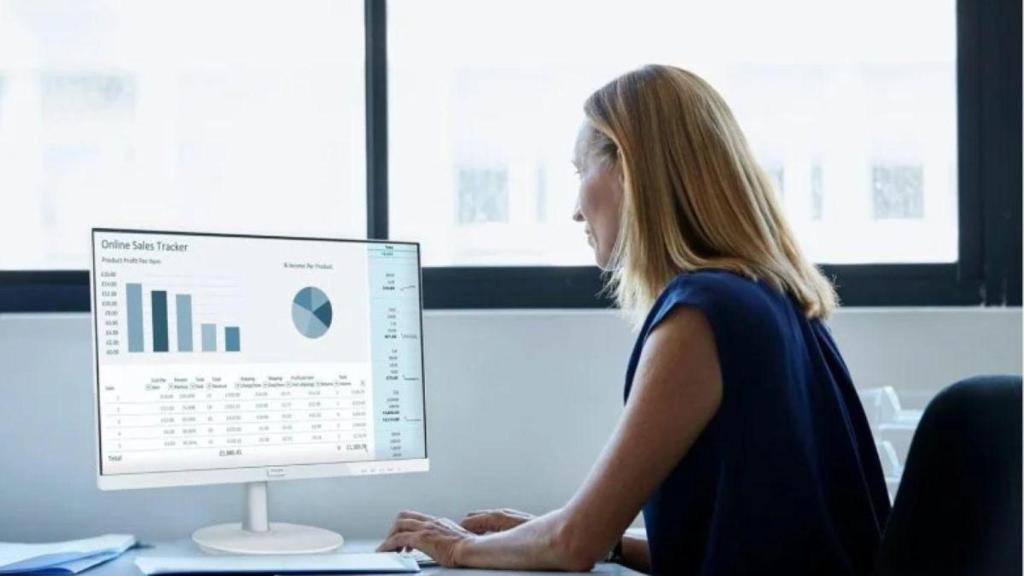 El monitor gaming que necesitas para trabajar o jugar está tirado de precio en PcComponentes: ¡por menos de 100€!