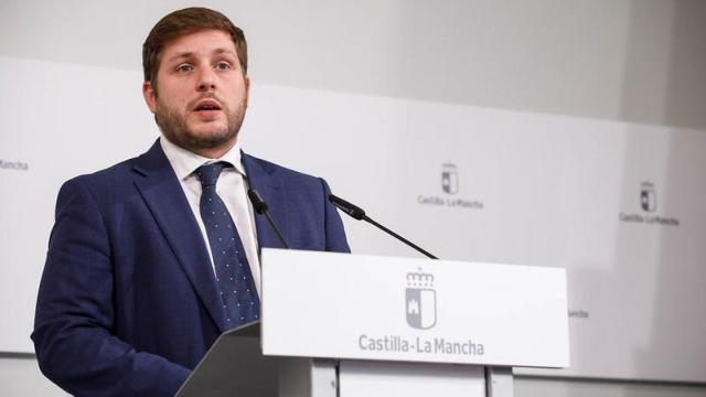 El consejero de Fomento, Nacho Hernando, ofrece una rueda de prensa para dar cuenta de los acuerdos del Consejo de Gobierno relacionados con su departamento.