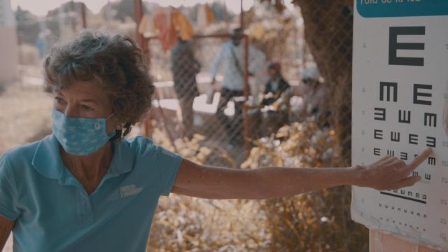 Escena del documental 'No más cataratas'.