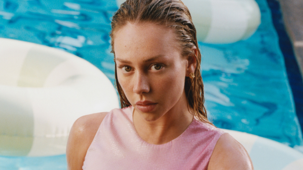 Ester Expósito en la campaña de Desigual.