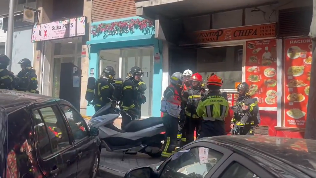 Bomberos en el lugar de los hechos