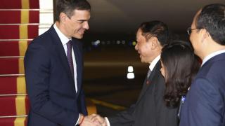 El presidente del Gobierno, Pedro Sánchez, a su llegada este martes a Hanói, capital de Vietnam.