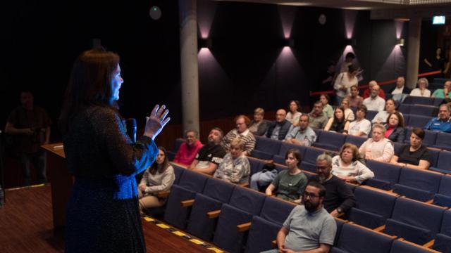 Vecinos del barrio coruñés de Os Mallos piden comunicación directa del barrio con el Abente y Lago