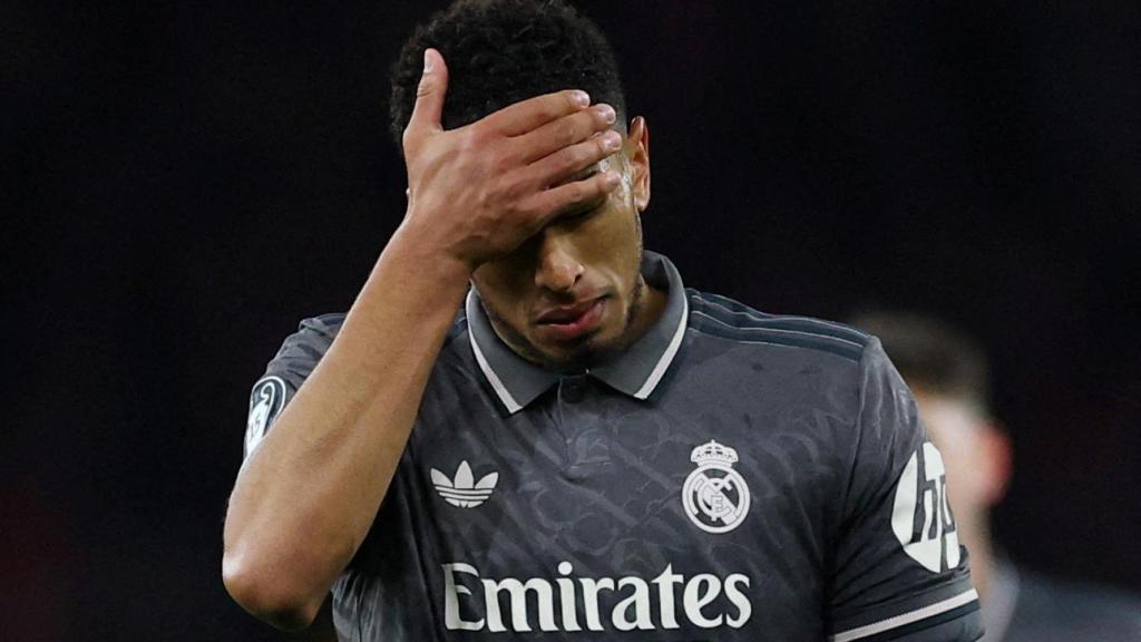 Jude Bellingham se lamenta en el partido ante el Arsenal.