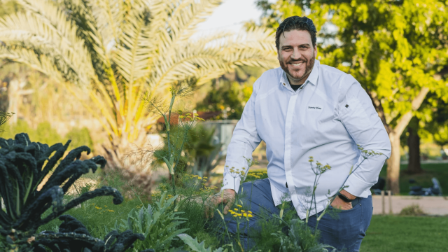 El chef Xanty Elías, al frente de Finca Alfoliz (Huelva).
