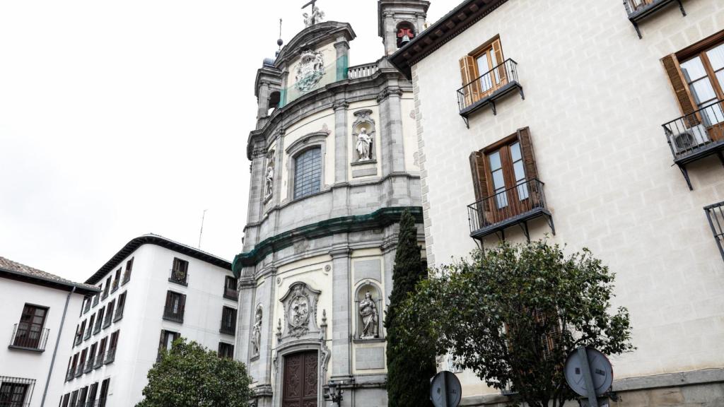 Fachada de la Basílica Pontificia de San Miguel en Madrid en una foto de archivo.