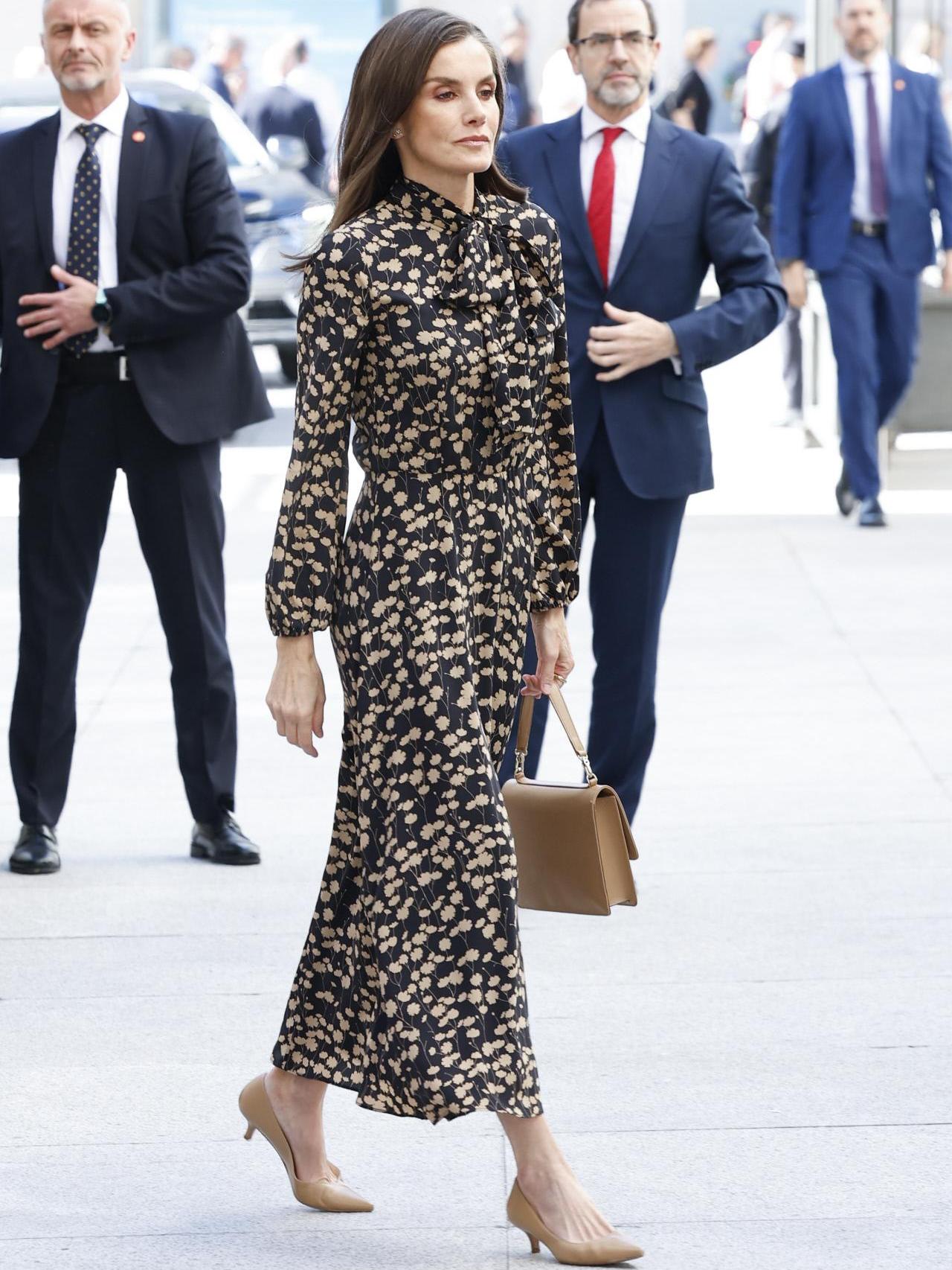 La Reina, con vestido de Massimo Dutti.