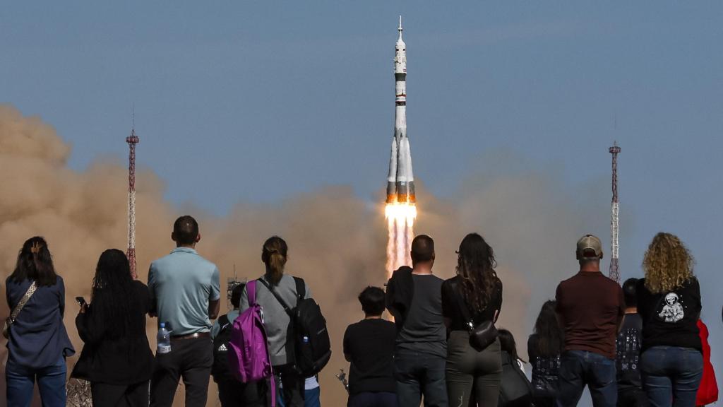 Cohete Soyuz-2.1a despegando de Baikonur