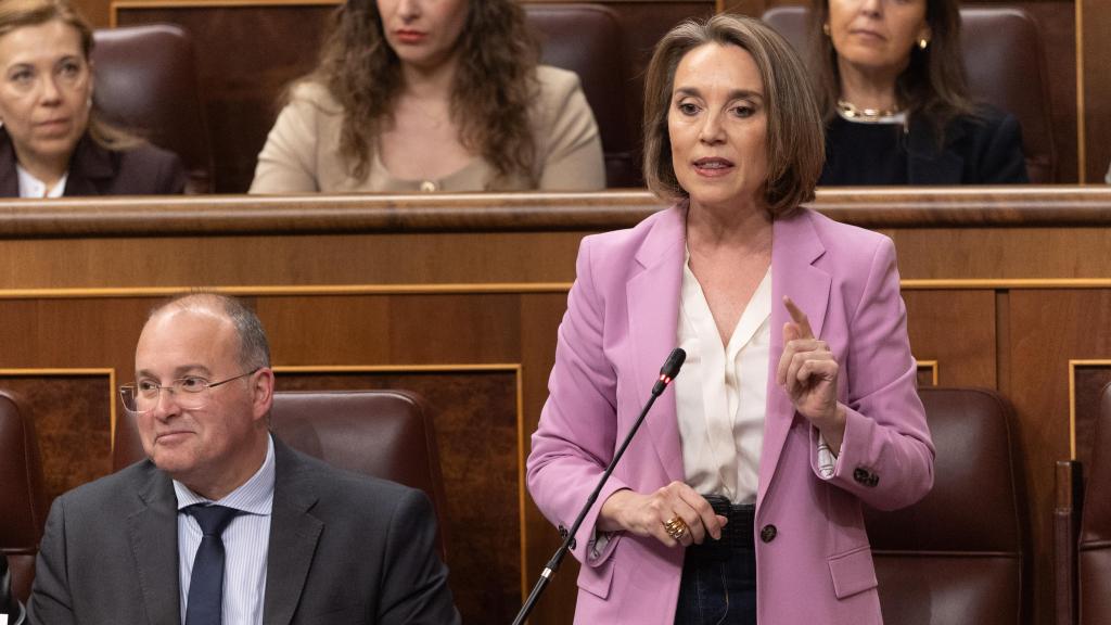 La secretaria general del PP, Cuca Gamarra, este miércoles en el Congreso.