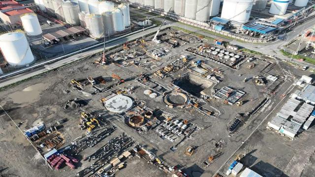 Construcción de una planta de hidrógeno electrolítico para la producción de combustibles sintéticos (e-fuels) en el puerto de Bilbao