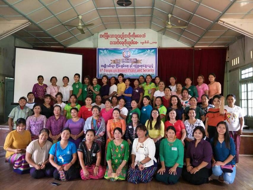 Mujeres birmanas víctimas  del tráfico de 'esposas' reunidas con los hijos que tuvieron que abandonar en China, como recomendación de Human Rights Watch a las autoridades.