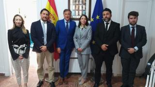 Reunión con la Oficina Comercial de la Embajada de España con la Consejera Comercial Cristina Olazabal y los analistas de Mercado en la misión comercial a Argelia celebrada el pasado mes de febrero.