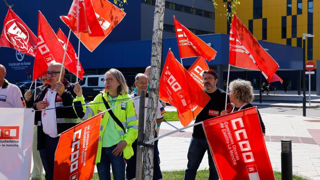 Concentración en el Hospital de Toledo. Foto: Javier Longobardo.