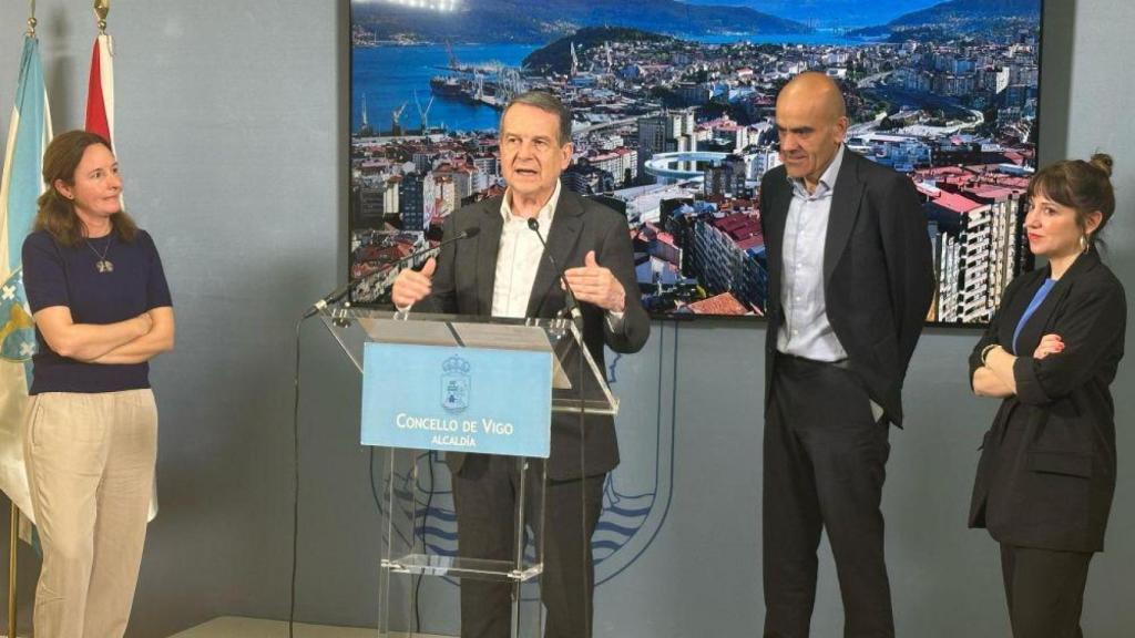 Caballero propone a Vigo como ciudad anfitriona del programa Rueda. Academia del Cine