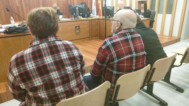 Tres acusados de coacciones continuadas a sus vecinos en Nigrán (Pontevedra).