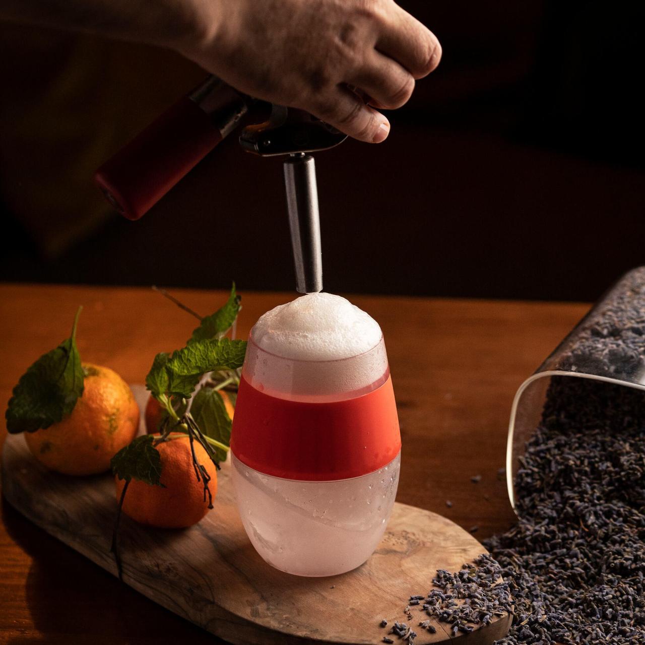 Cóctel sin hielo de mandarina y lavanda de Angelita.