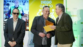 Entrega del galardón a Diego Garijo. Foto: ONCE.