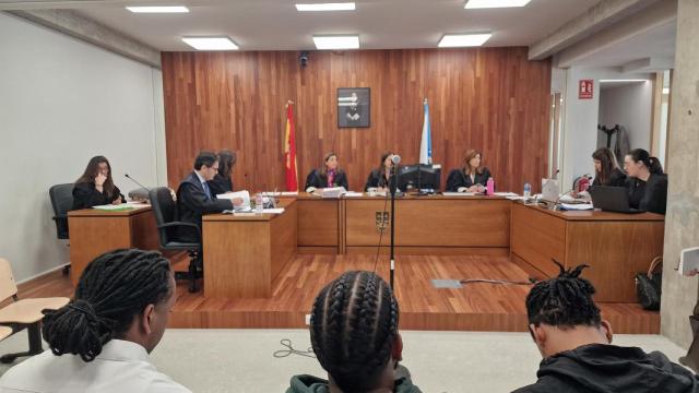 Dos acusados de violar a una joven en Vigo dicen que fue consentido, la acusación lo niega