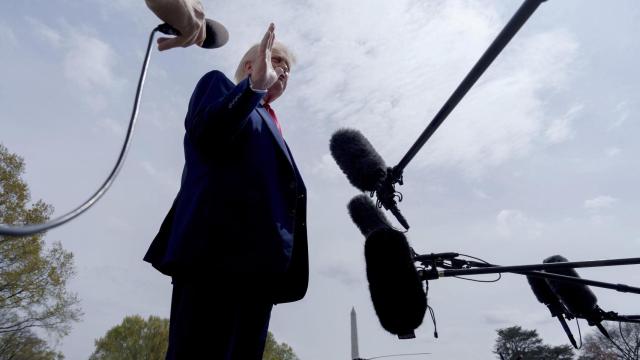 El presidente de Estados Unidos, Donald Trump, atiende a los medios la semana pasada.