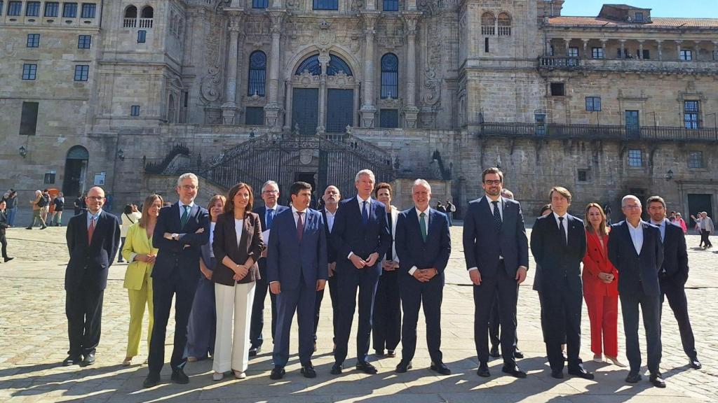 Xunta y Gobierno formalizan en Santiago el traspaso de la gestión del litoral.