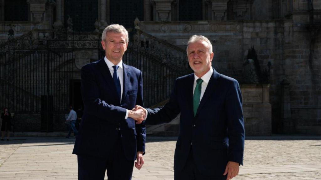 El presidente de la Xunta, Alfonso Rueda, y el ministro de Política Territorial y Memoria Democrática, Ángel Víctor Torres.