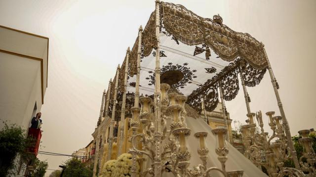 El palio de La Paz, con el cielo encapotado el pasado Domingo de Ramos.