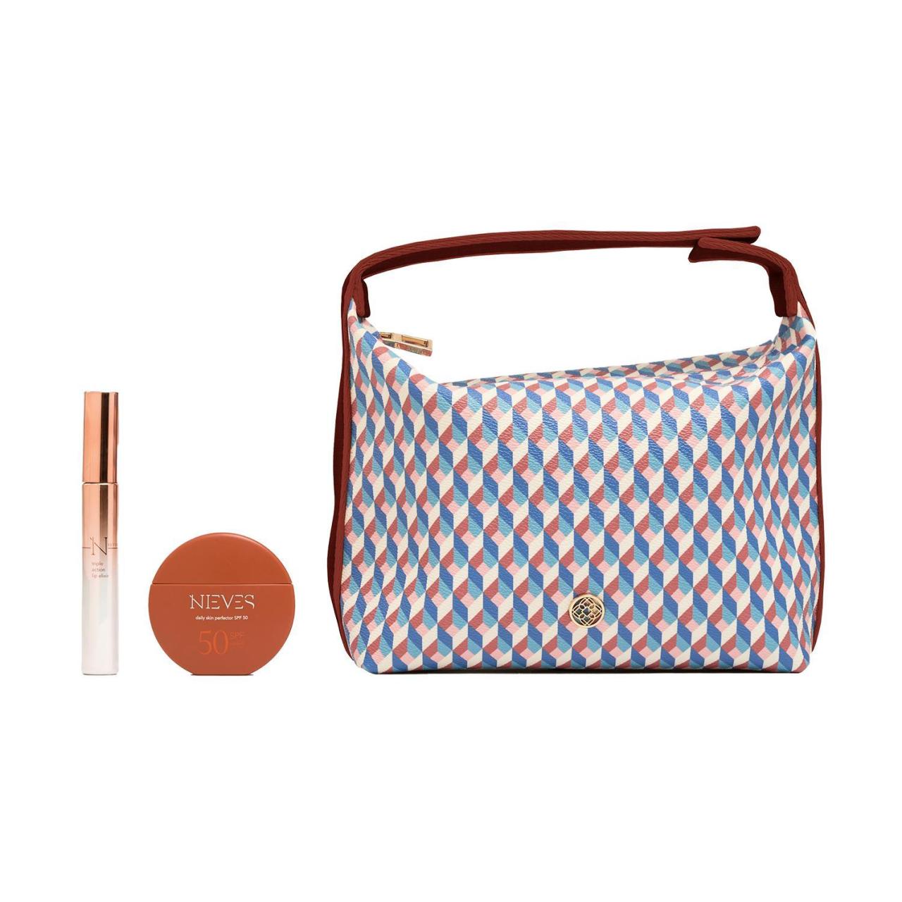 Detalle del 'set' NIEVES Beauty y Lonbali.