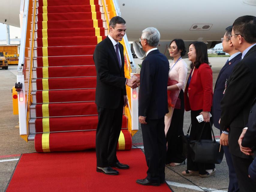 El presidente del Gobierno, Pedro Sánchez, a su llegada este miércoles a Ho Chi Minh, donde continuará su visita oficial a la República Socialista de Vietnam.