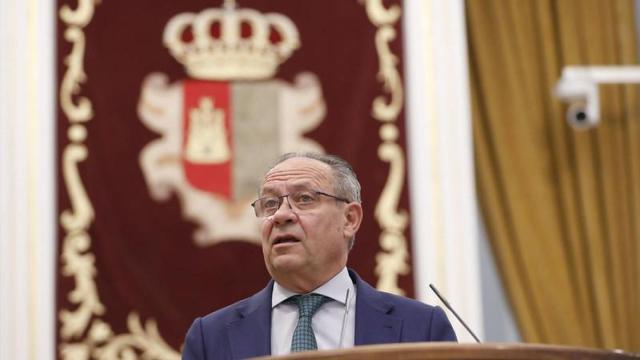 Juan Alfonso Ruiz Molina este jueves en el pleno de las Cortes de Castilla-La Mancha.