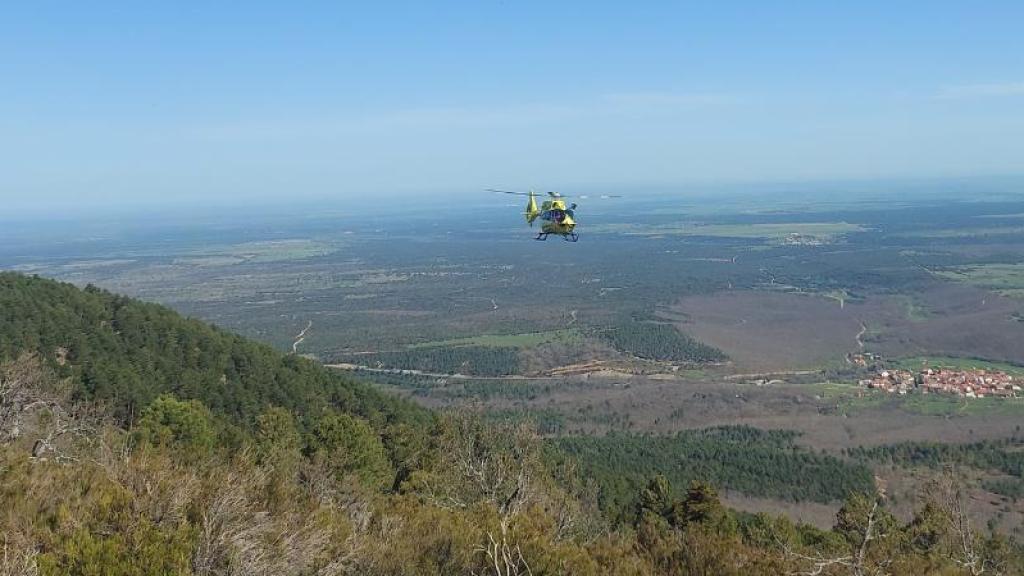 Helicóptero sanitario del Sacyl en El Malillo