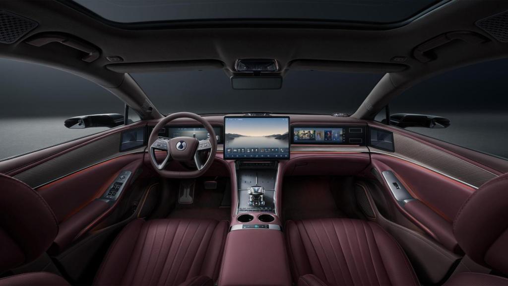 Interior del Denza Z9GT