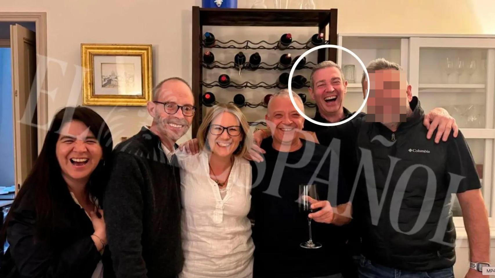 Las 'amistades peligrosas' de monseñor Bertomeu, el agente 007 del Vaticano: conflictos de interés y borrado de webs