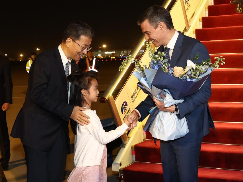 El presidente del Gobierno español, Pedro Sánchez, llegó este jueves a Pekín.