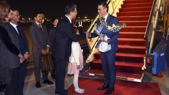 El presidente del Gobierno español, Pedro Sánchez, llegó este jueves a Pekín.